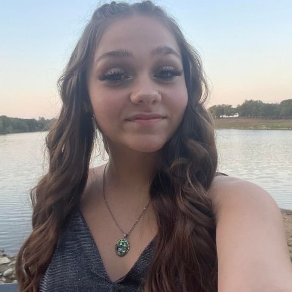 Meet your Posher, Kyleigh - Picture 1 of 1